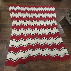Vintage Crochet Afghan Blanket Zig Zag Chevron 1970s Red/Black/White 75.5"x55"‎